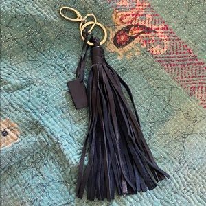 En Shalla navy fringe keychain